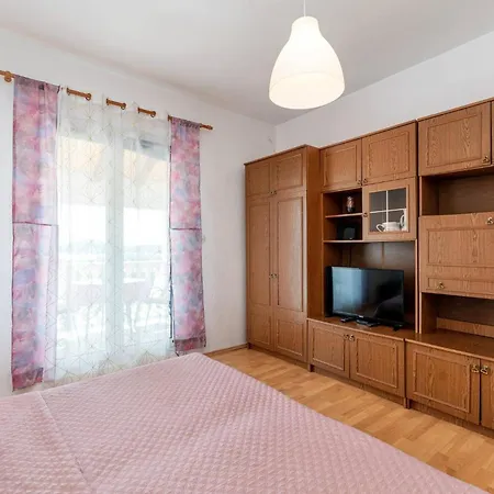 Lara Appartement Tribalj